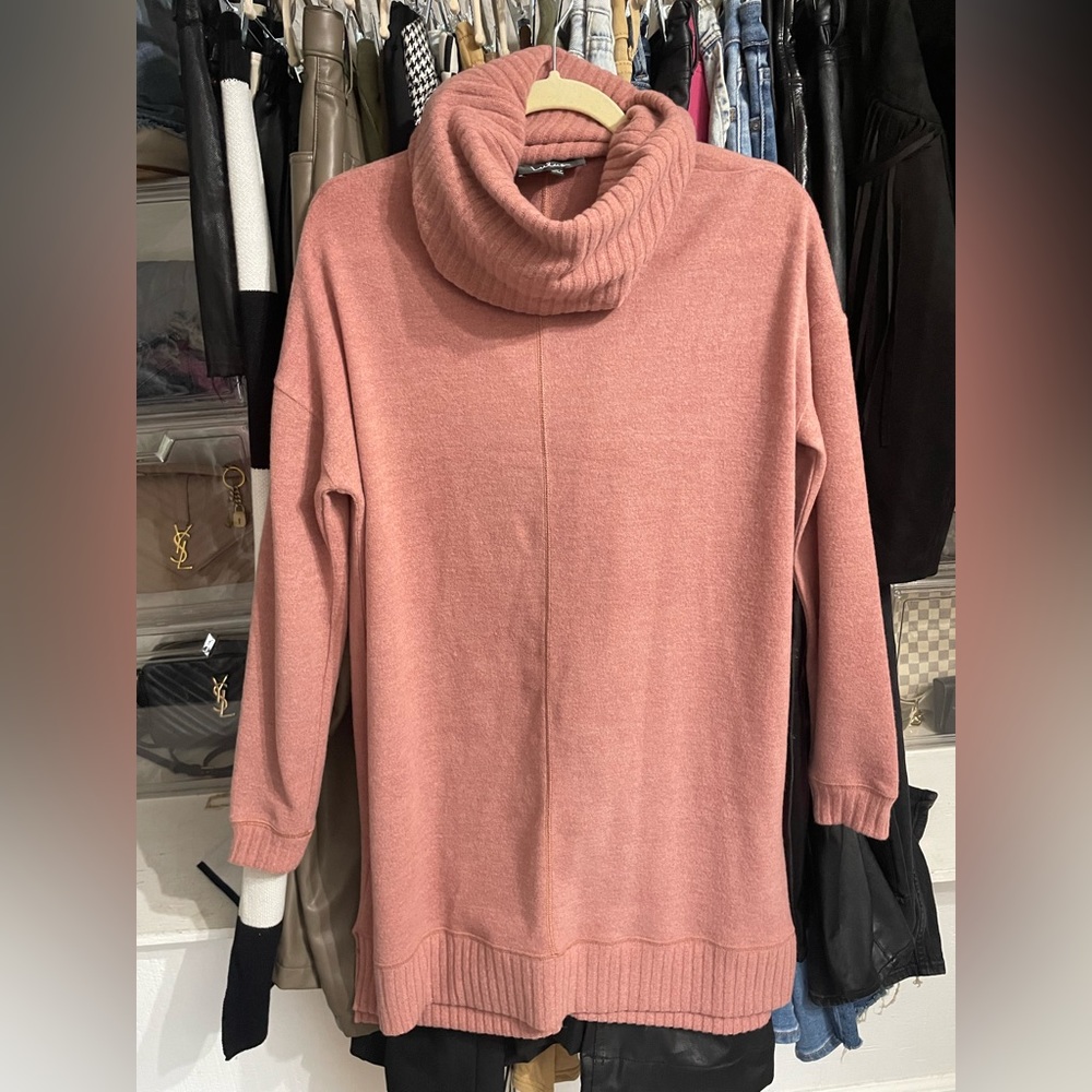Lulus sweater dress - new with tags size small